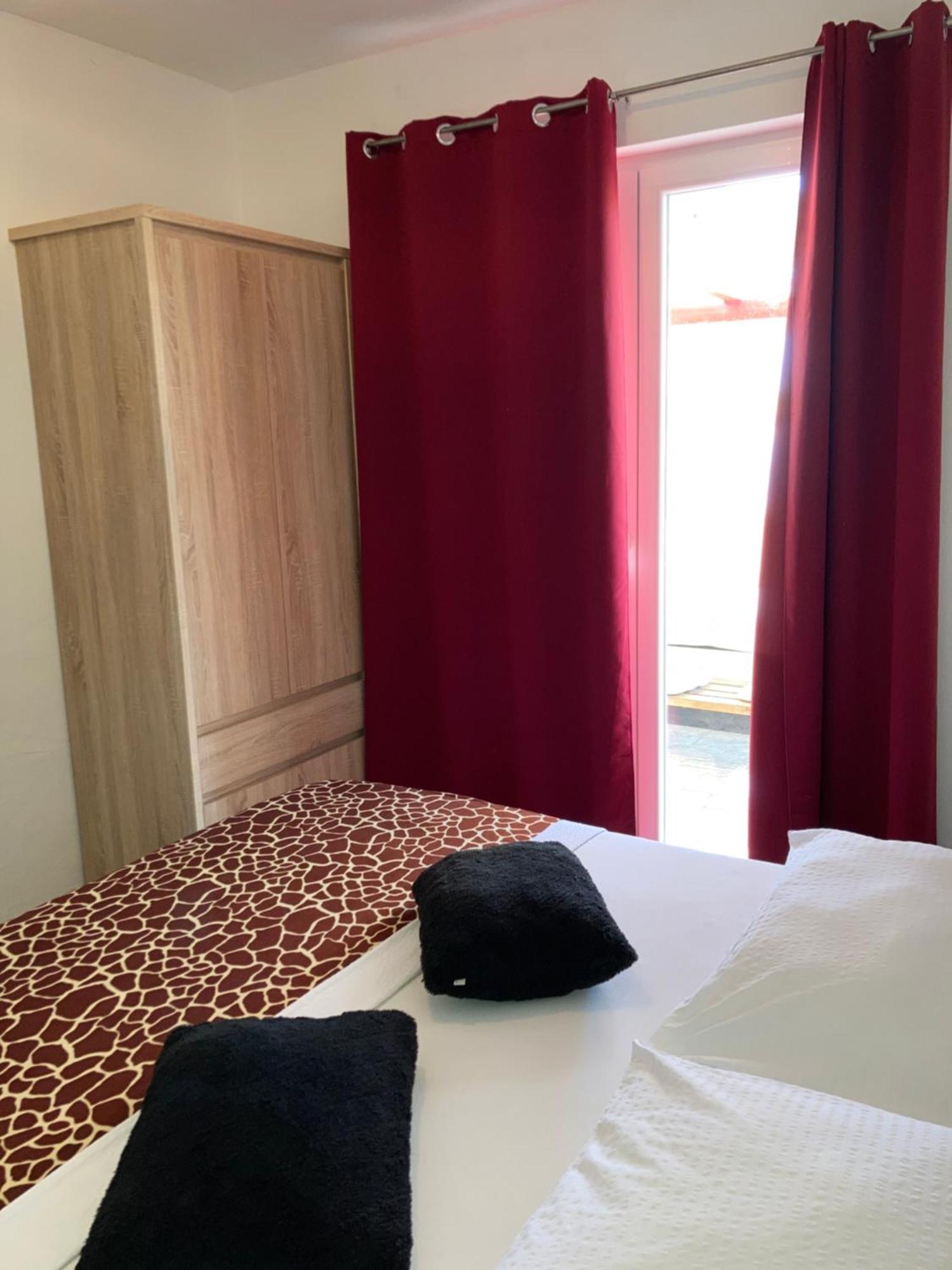 Appartement Helena à Rogoznica  Extérieur photo